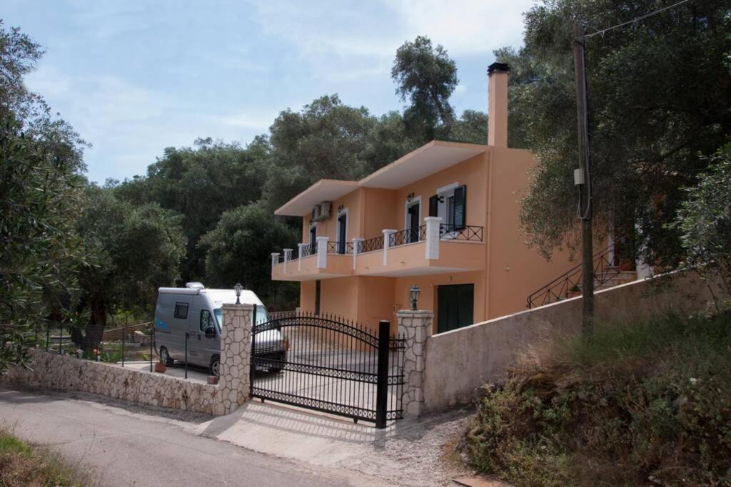 Villa Angelika Liapades Eksteriør billede